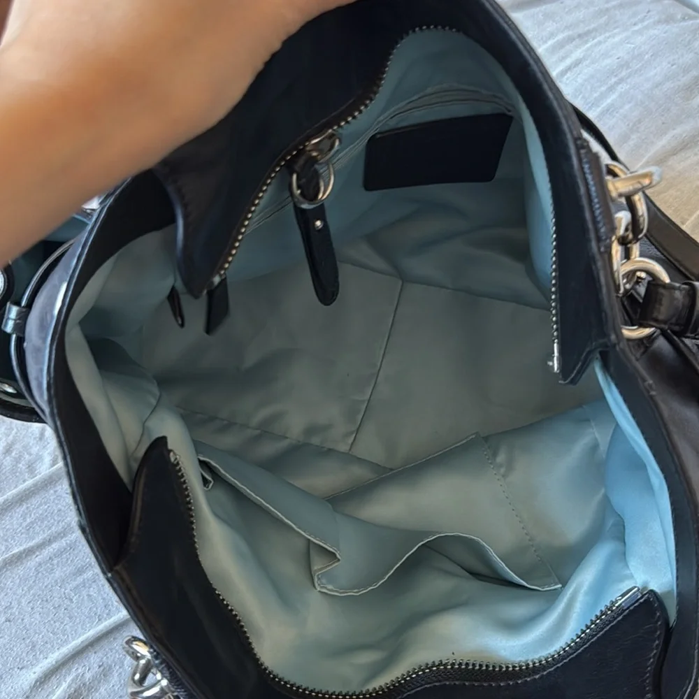 COACH Elegant Black Leather Tote Bag - Picture 12 of 17